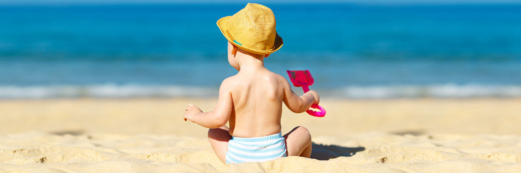 Essential Non-Toxic Products to Use This Summer to Protect Your Baby’s Skin
